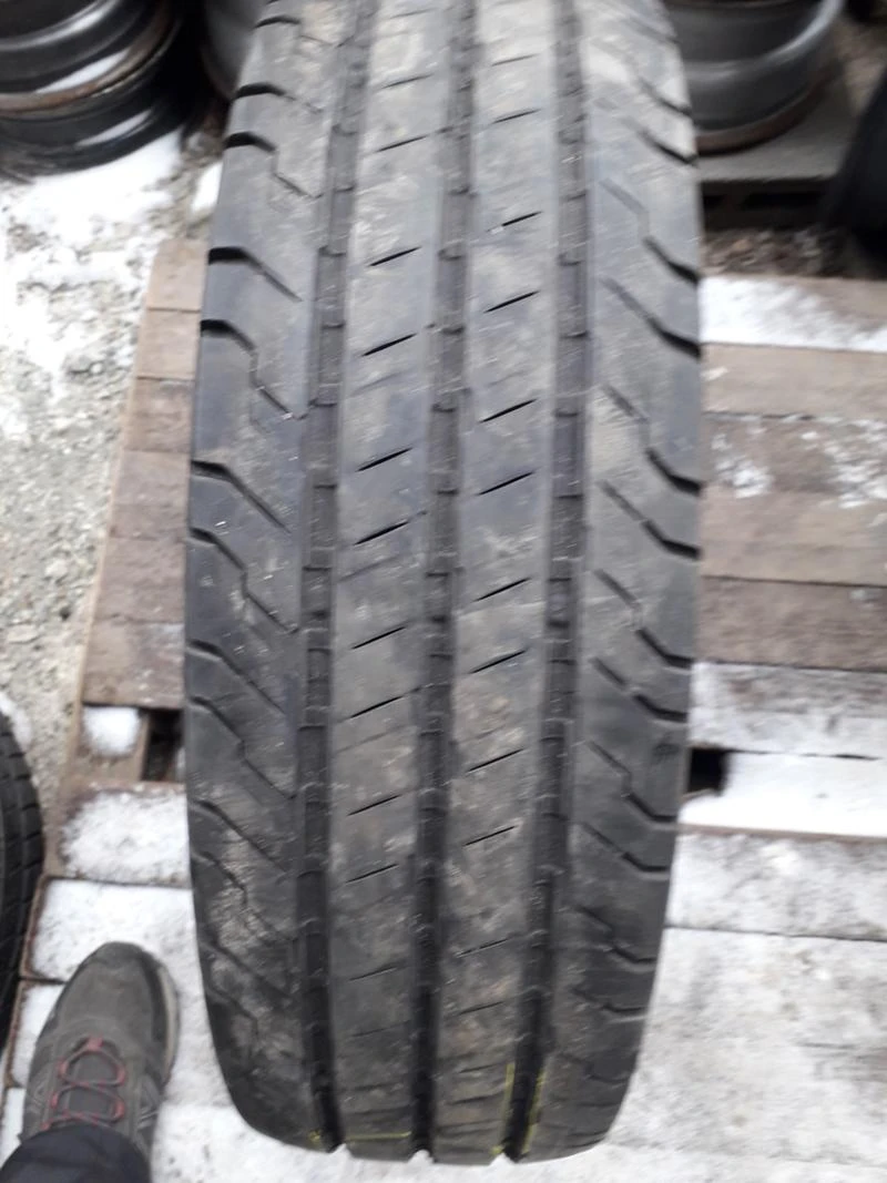 Гуми Летни 205/75R16, снимка 1 - Гуми и джанти - 24499749