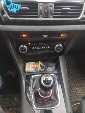 Mazda 3 Хечбек , снимка 14