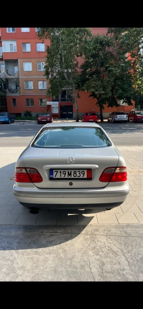 Обява за продажба на Mercedes-Benz CLK 430 V8 ~7 500 лв. - изображение 4