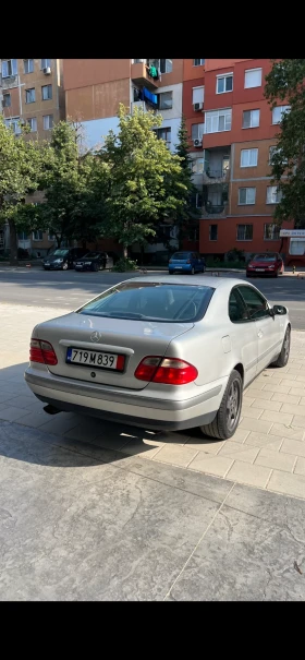Обява за продажба на Mercedes-Benz CLK 430 V8 ~7 500 лв. - изображение 5