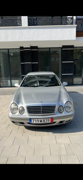 Обява за продажба на Mercedes-Benz CLK 430 V8 ~7 500 лв. - изображение 1