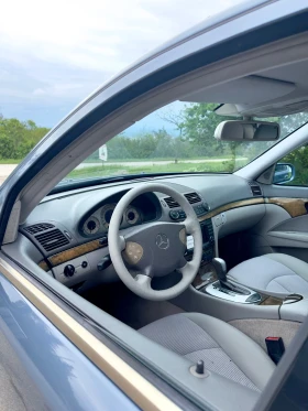 Mercedes-Benz E 220, снимка 6