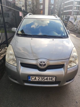 Toyota Corolla verso 2.2 D-4D, снимка 1
