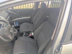 Toyota Corolla verso 2.2 D-4D, снимка 9