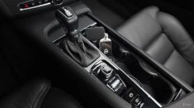 Volvo V90 T5* AWD* DISTRONIC* КАМЕРА* ПОДГРЕВ* HEADUP*  | Auto.bg — изображение 11