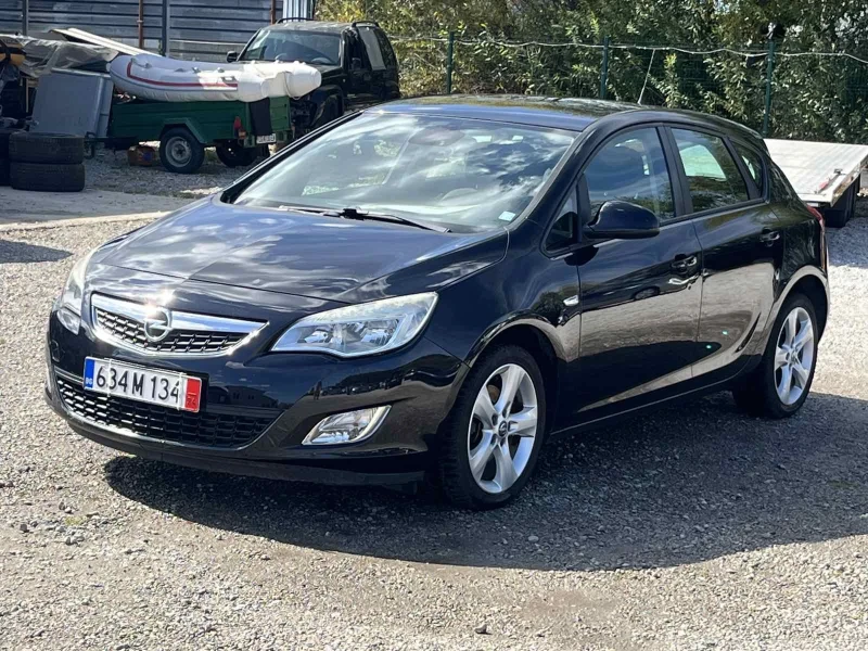 Opel Astra 1.7 d, снимка 1 - Автомобили и джипове - 47454804