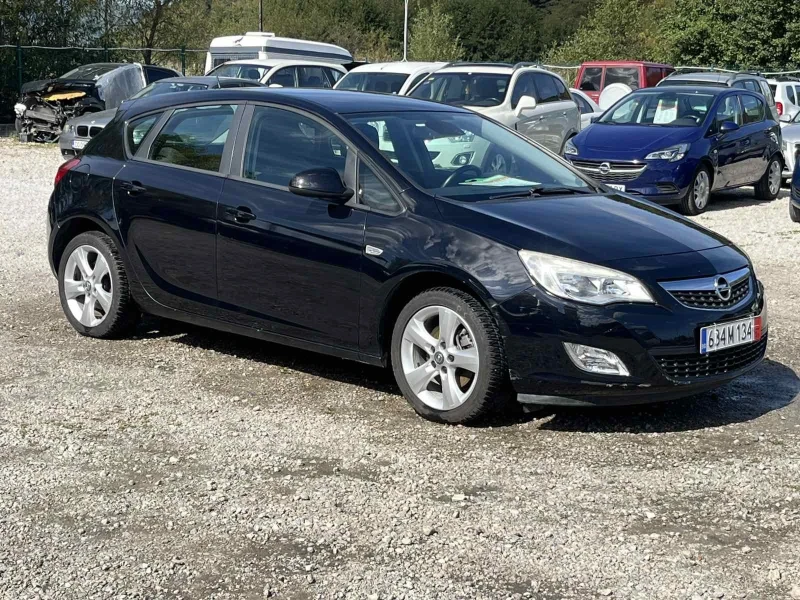 Opel Astra 1.7 d, снимка 2 - Автомобили и джипове - 47454804