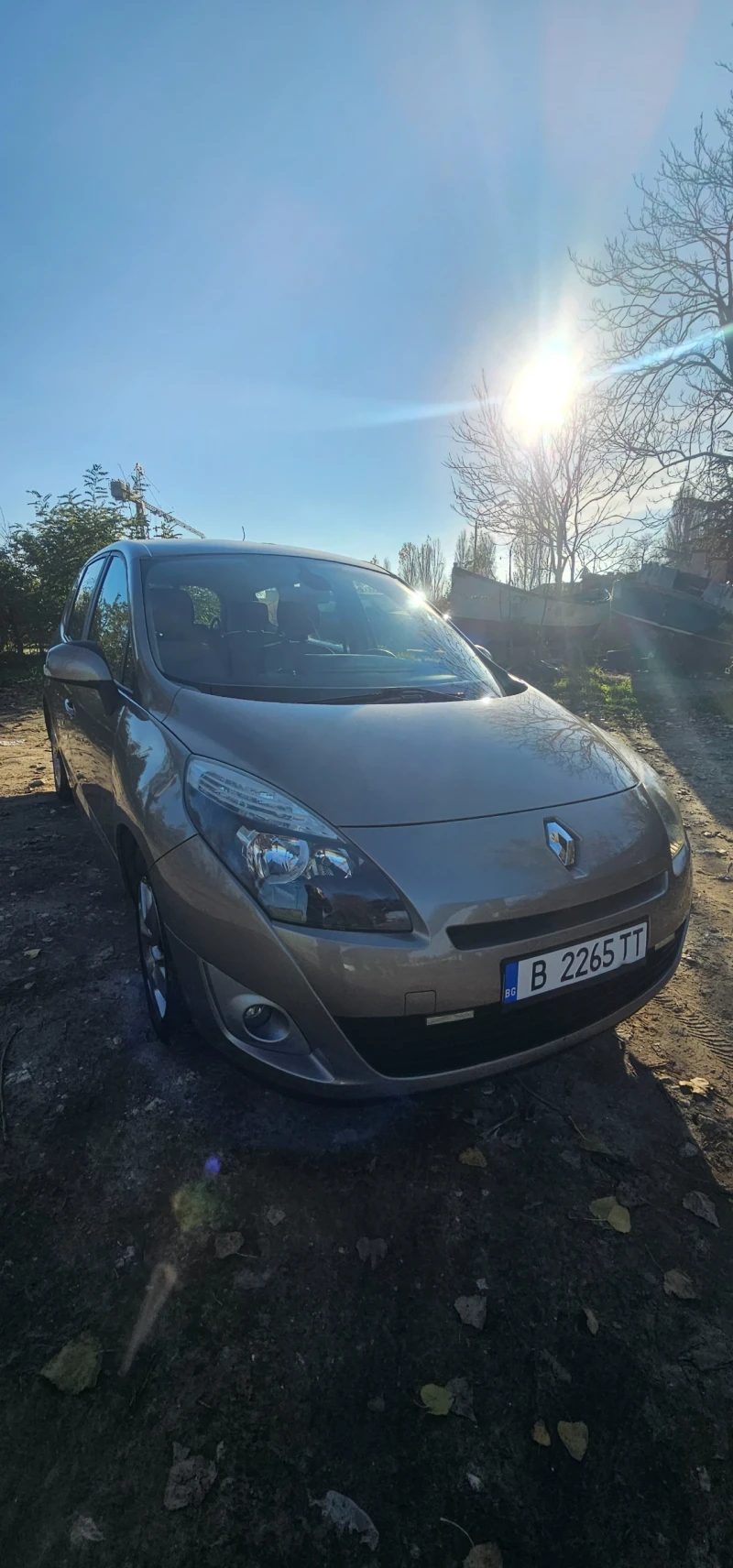 Renault Grand scenic, снимка 3 - Автомобили и джипове - 48253282