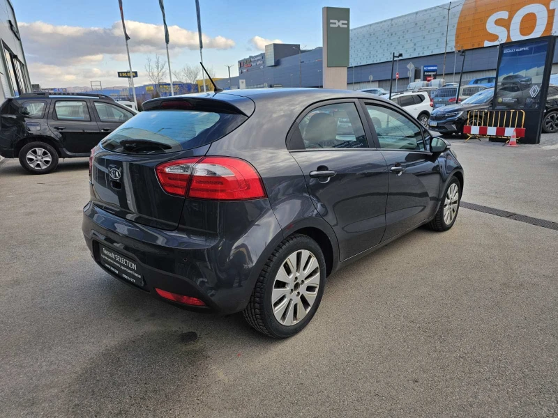 Kia Rio 1.4, снимка 5 - Автомобили и джипове - 49025753