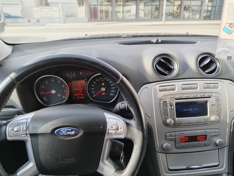 Ford Mondeo 1.6i, снимка 11 - Автомобили и джипове - 49589560