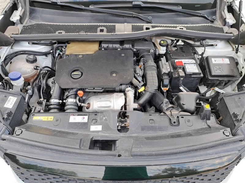 Peugeot 2008 1.5BlueHDI* КЛИМА* NAVI* ПАРКТРОНИК* 6ск          , снимка 12 - Автомобили и джипове - 51225190