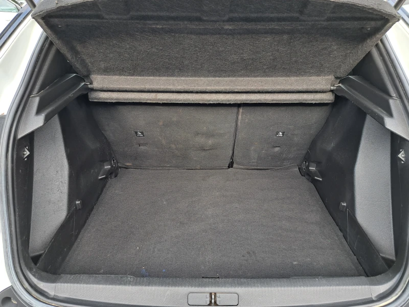 Peugeot 2008 1.5BlueHDI* КЛИМА* NAVI* ПАРКТРОНИК* 6ск          , снимка 11 - Автомобили и джипове - 51225190