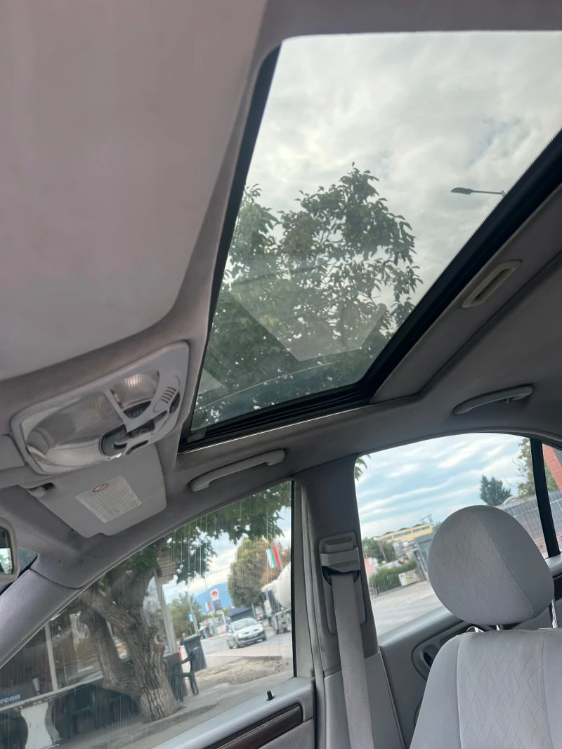 Mercedes-Benz C 270, снимка 9 - Автомобили и джипове - 52324582