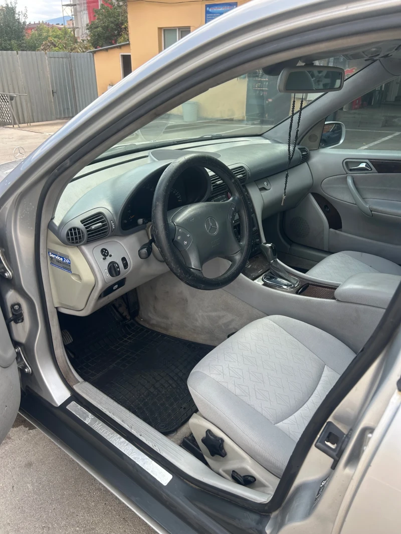 Mercedes-Benz C 270, снимка 5 - Автомобили и джипове - 52324582