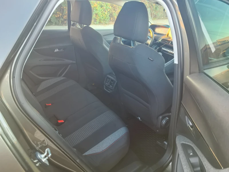 Peugeot 3008 1.6HDI 120кс , снимка 9 - Автомобили и джипове - 52428110
