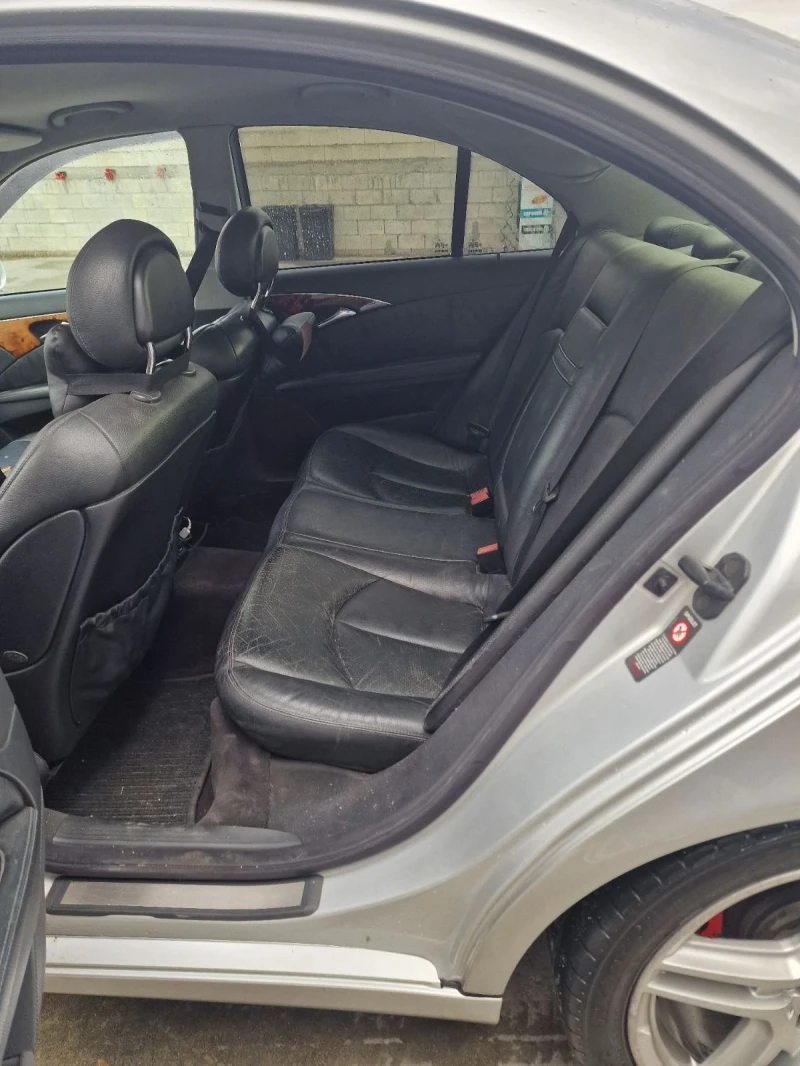 Mercedes-Benz E 320, снимка 6 - Автомобили и джипове - 52355545