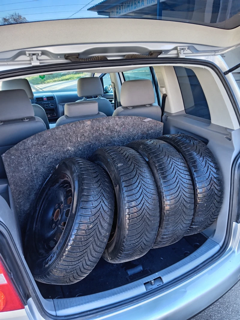 VW Touran 1.9 105 коня 6 скорости БКЦ , снимка 7 - Автомобили и джипове - 52770140