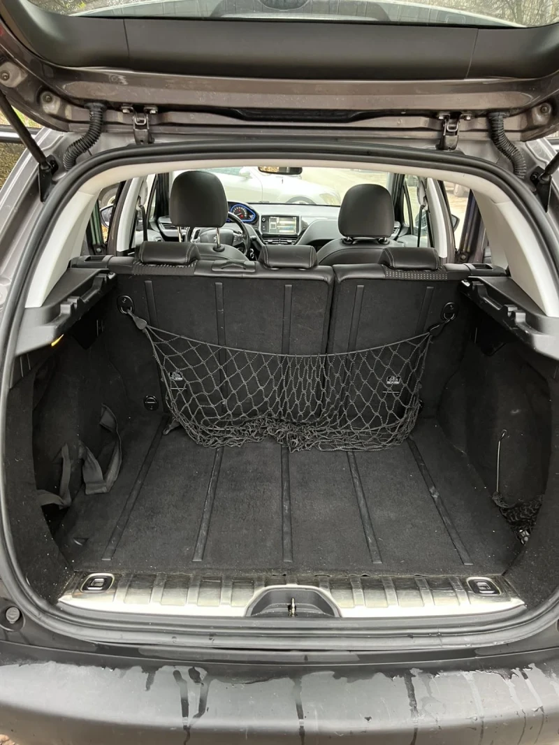 Peugeot 2008 1.6 HDi, снимка 17 - Автомобили и джипове - 52825917