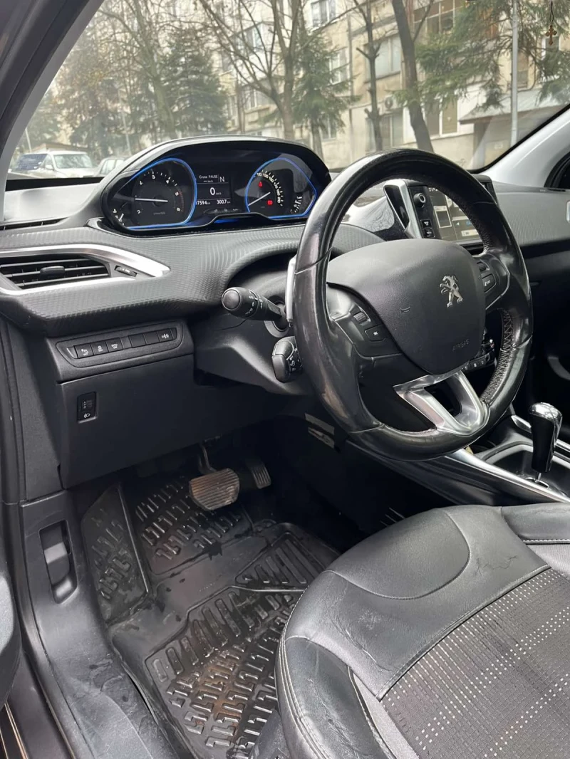 Peugeot 2008 1.6 HDi, снимка 9 - Автомобили и джипове - 52825917
