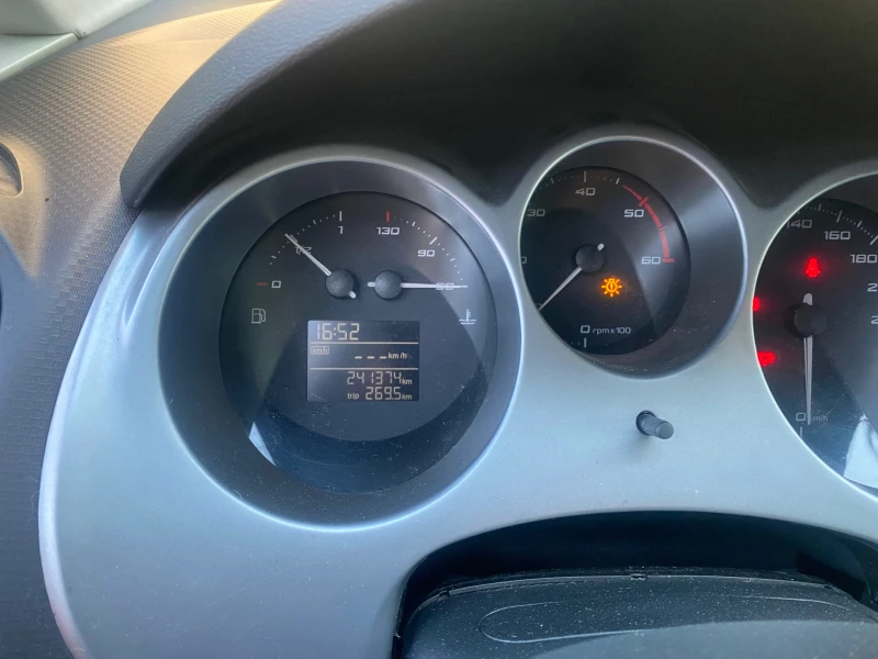 Seat Altea XL, снимка 8 - Автомобили и джипове - 53156053