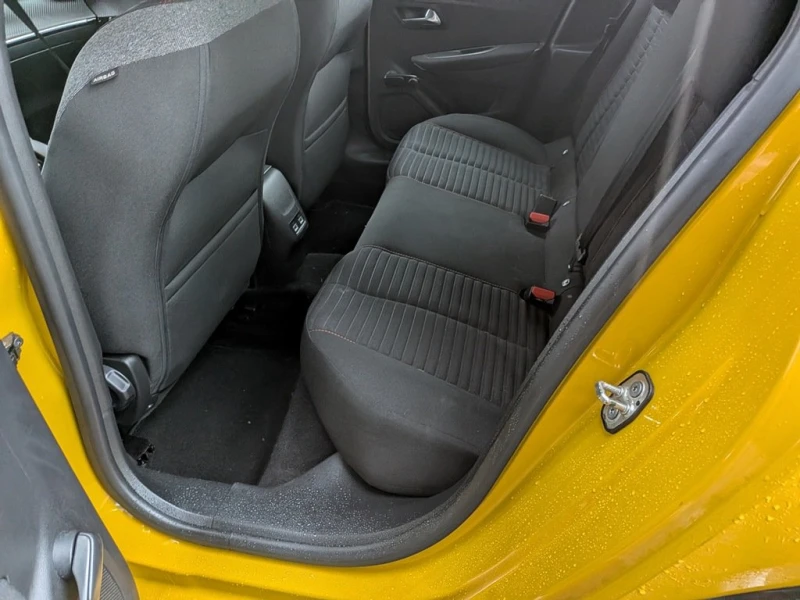 Peugeot 208 Active, снимка 12 - Автомобили и джипове - 53329235