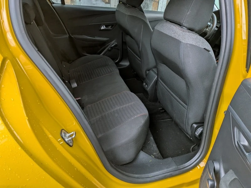 Peugeot 208 Active, снимка 9 - Автомобили и джипове - 53329235