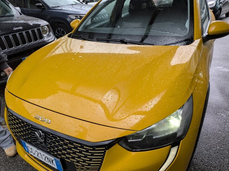 Peugeot 208 Active, снимка 5 - Автомобили и джипове - 53329235