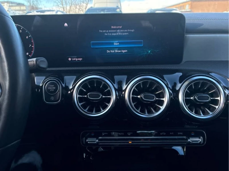 Mercedes-Benz CLA 250 * 4MATIC Coupe * DISTRONIC* PANORAMA* , снимка 9 - Автомобили и джипове - 53358641