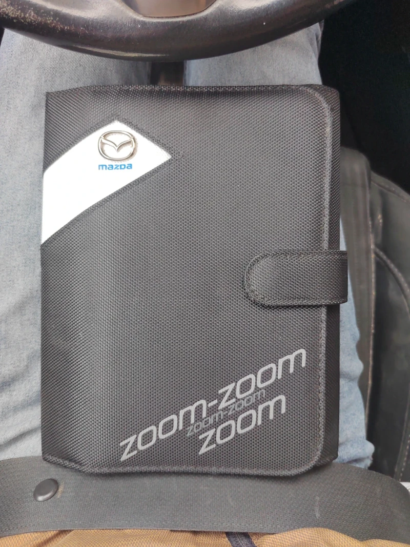 Mazda 3 Хечбек , снимка 16 - Автомобили и джипове - 53572802