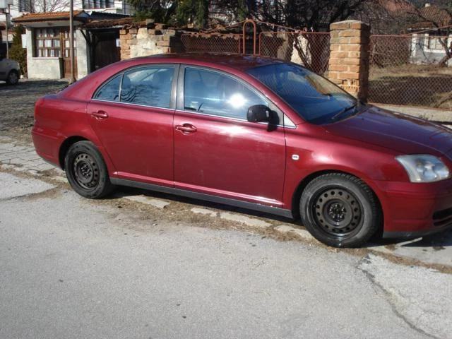 Toyota Avensis 2.0 D4D 116kc, снимка 1 - Автомобили и джипове - 35994198