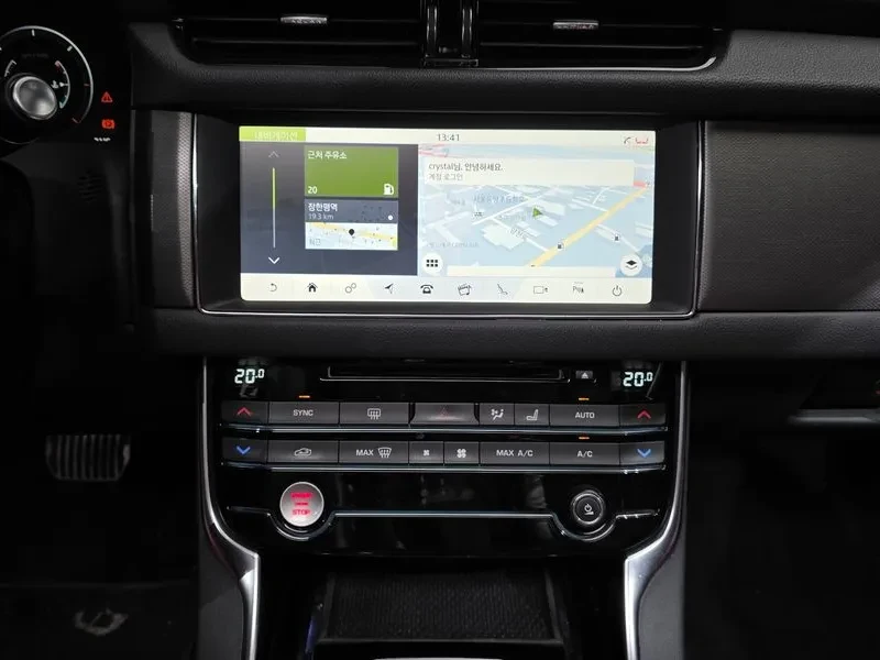 Jaguar Xf 20D CHECKERED FLAG EDITION, снимка 13 - Автомобили и джипове - 54855079