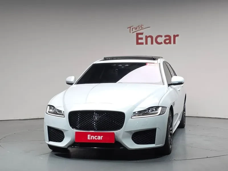 Jaguar Xf 20D CHECKERED FLAG EDITION, снимка 2 - Автомобили и джипове - 54855079