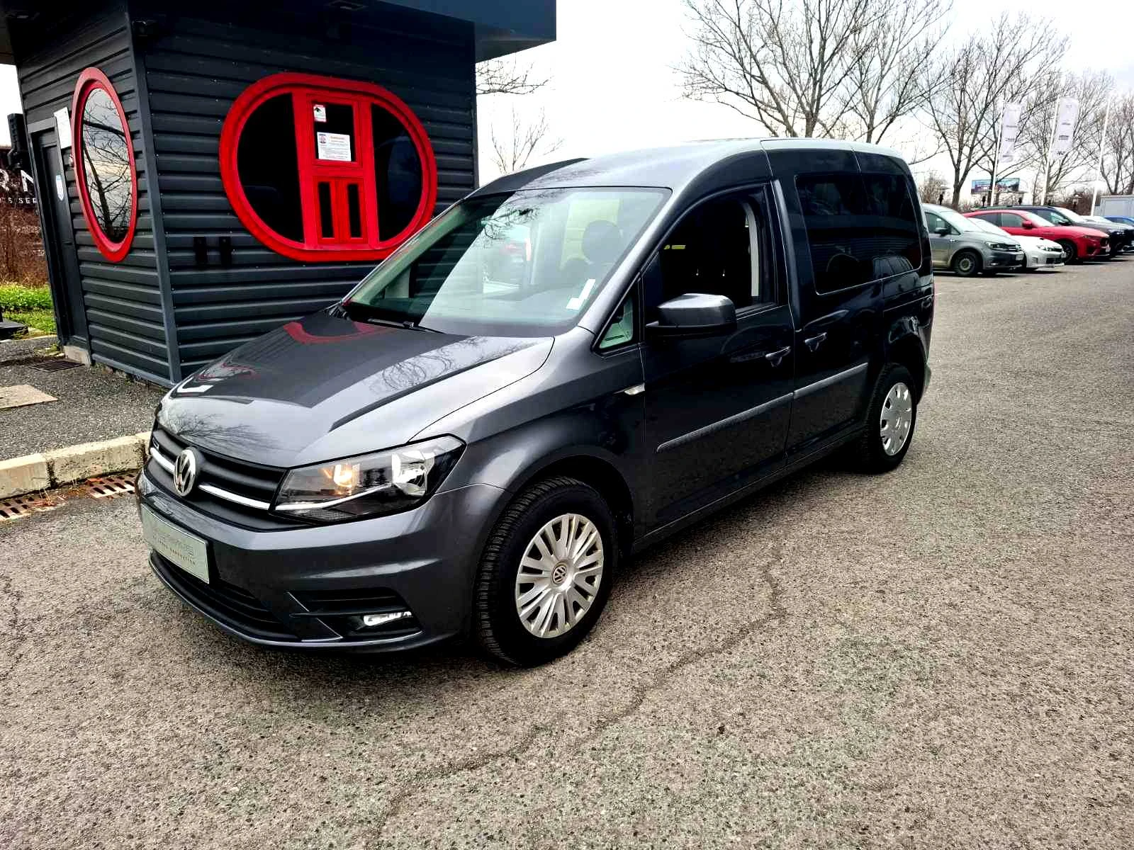 VW Caddy 1.4 TGi МЕТАН / В Гаранция / 6+ 1 Места - изображение 3