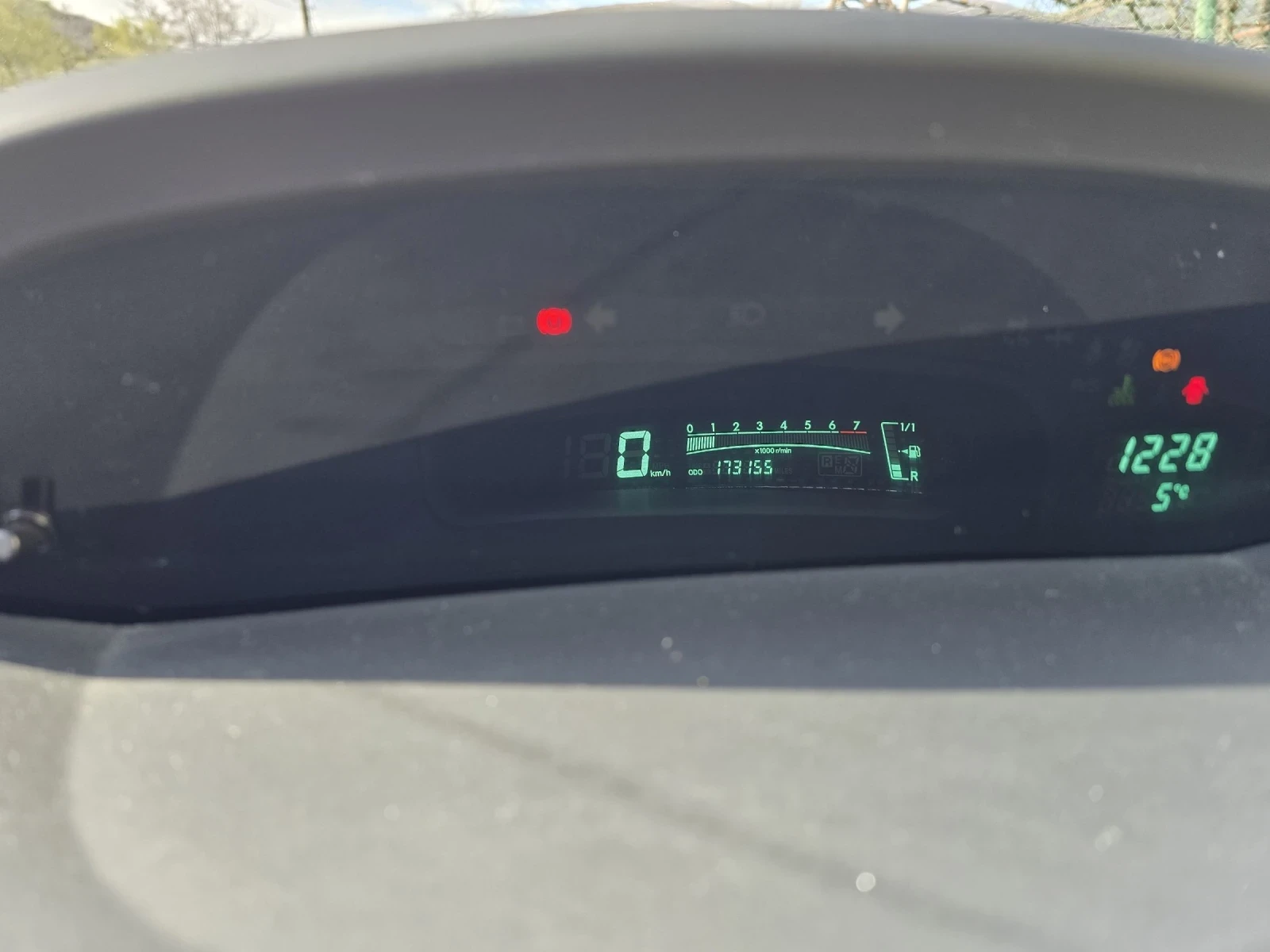 Toyota Yaris  - изображение 10