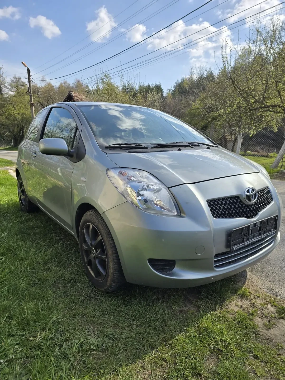 Toyota Yaris  - изображение 7