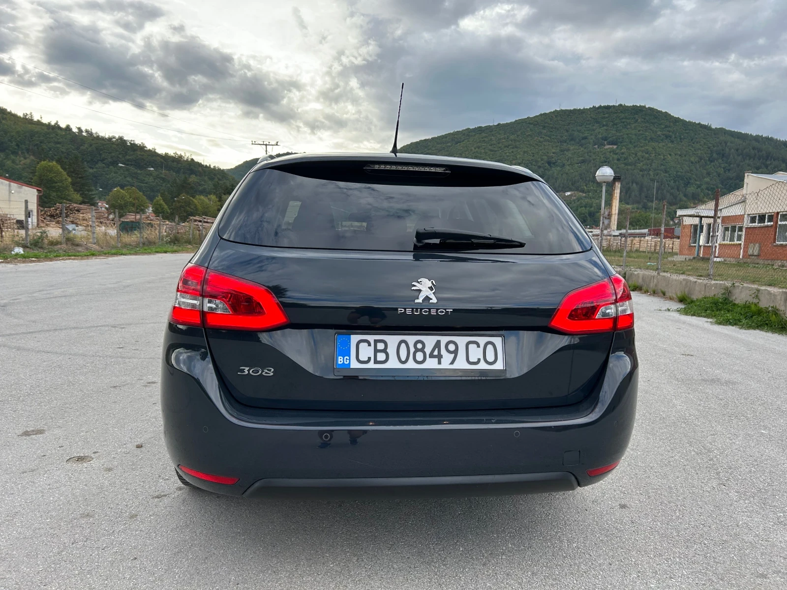 Peugeot 308 1.5 - изображение 3