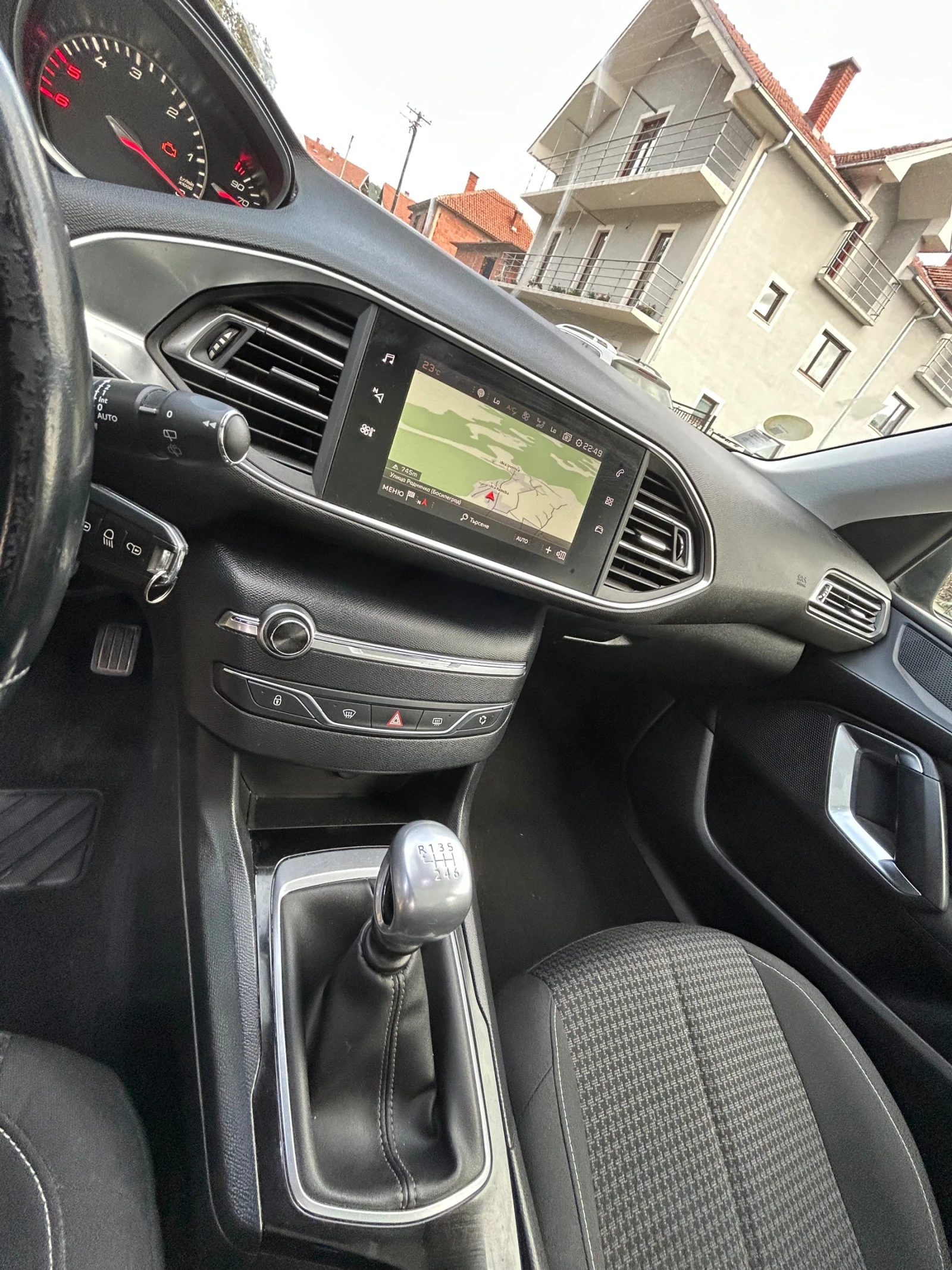 Peugeot 308 1.5 | Mobile.bg   12