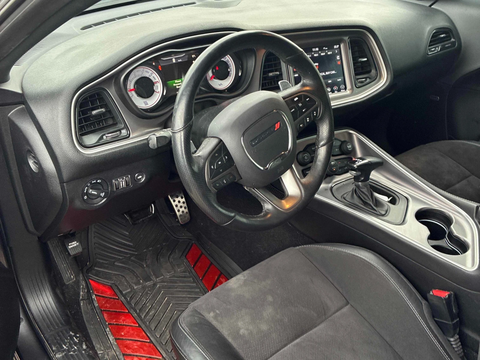 Dodge Challenger RT * * CARFAX * *   * *  | Mobile.bg   6