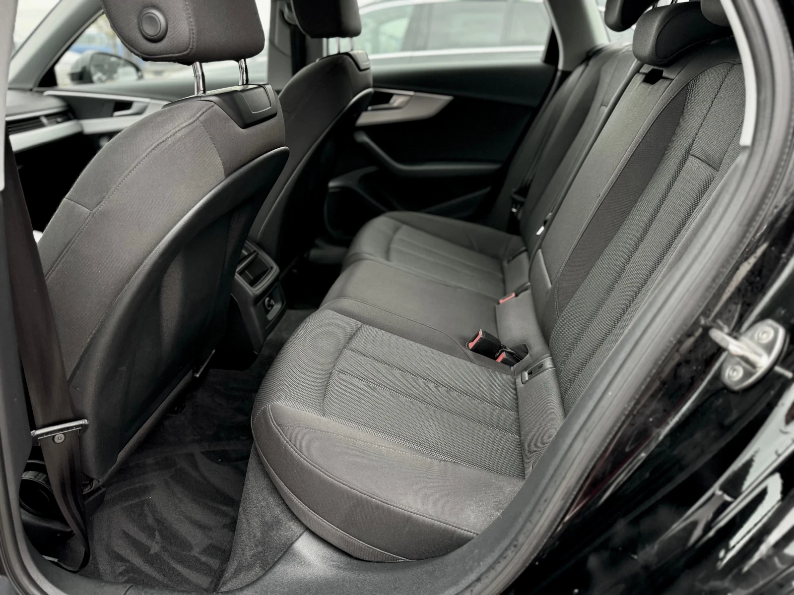 Audi A4 2.0TFSI g-tron - изображение 10