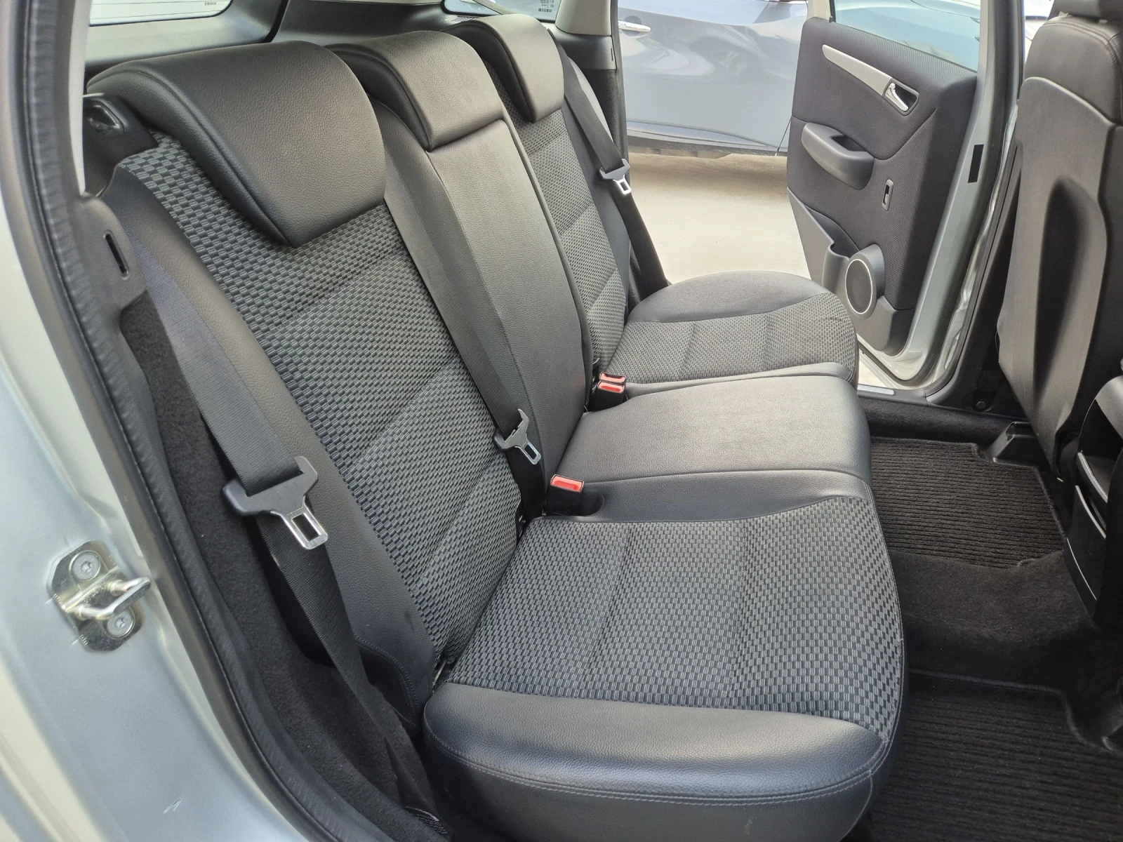 Mercedes-Benz B 180 | Mobile.bg   14