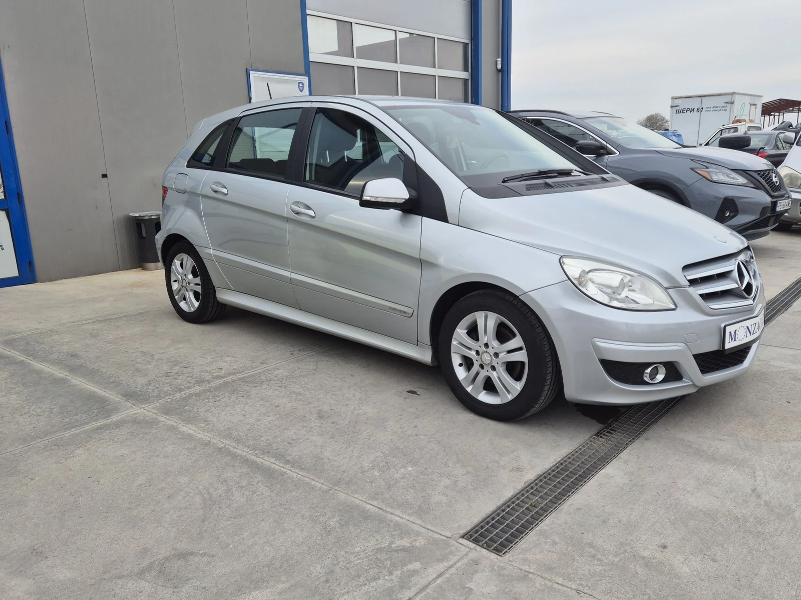 Mercedes-Benz B 180  - изображение 5