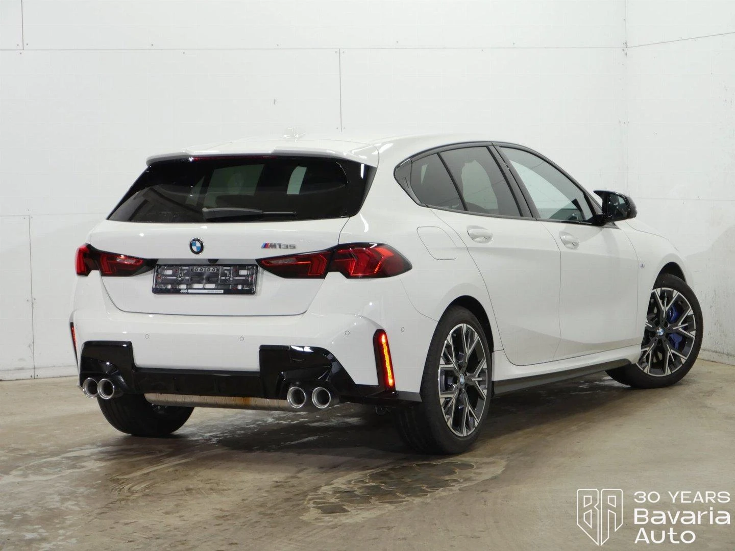 BMW 135 M135i xDrive Steptronic - изображение 3