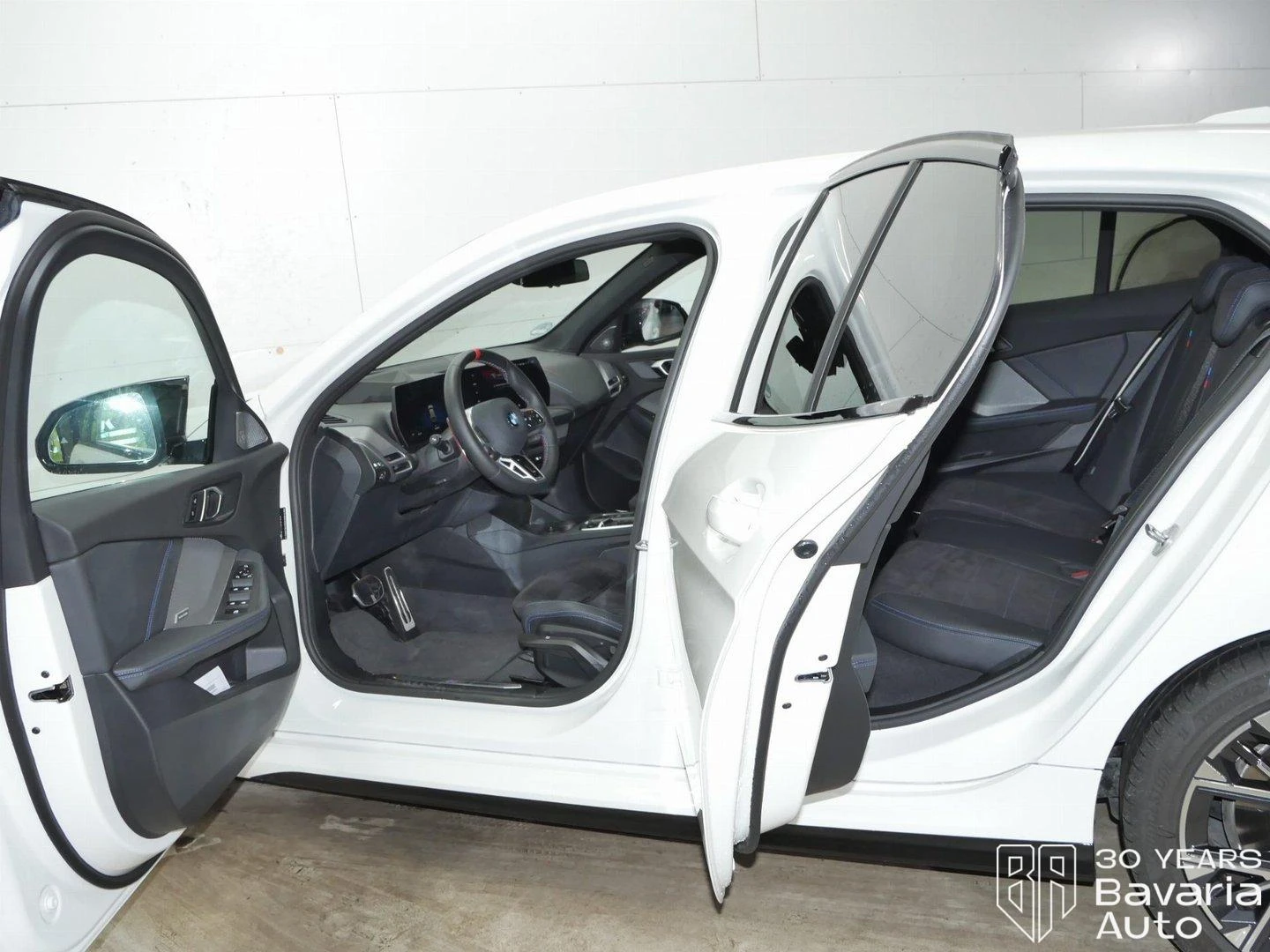 BMW 135 M135i xDrive Steptronic - изображение 5