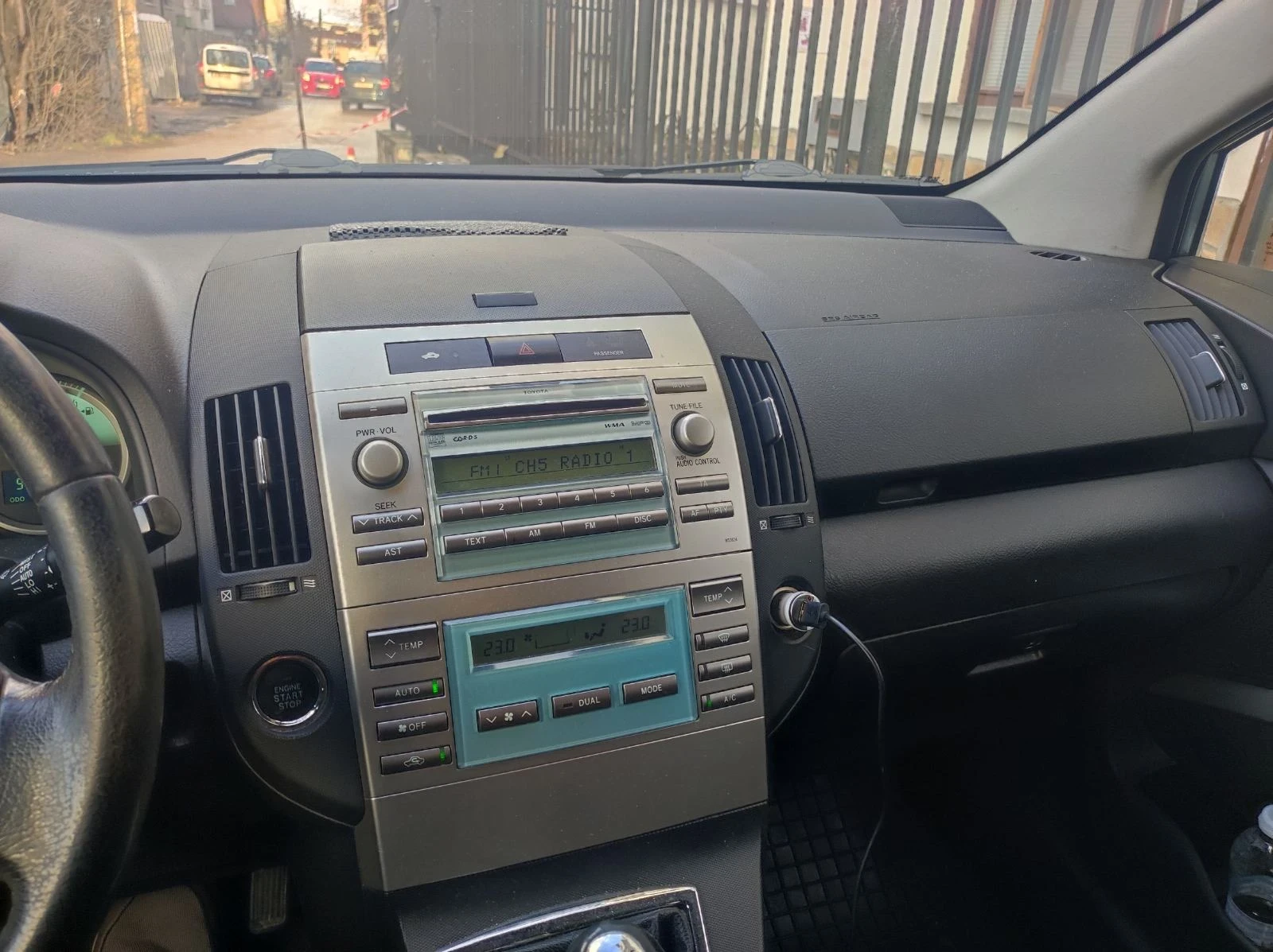 Toyota Corolla verso 2.2 D-4D - изображение 7