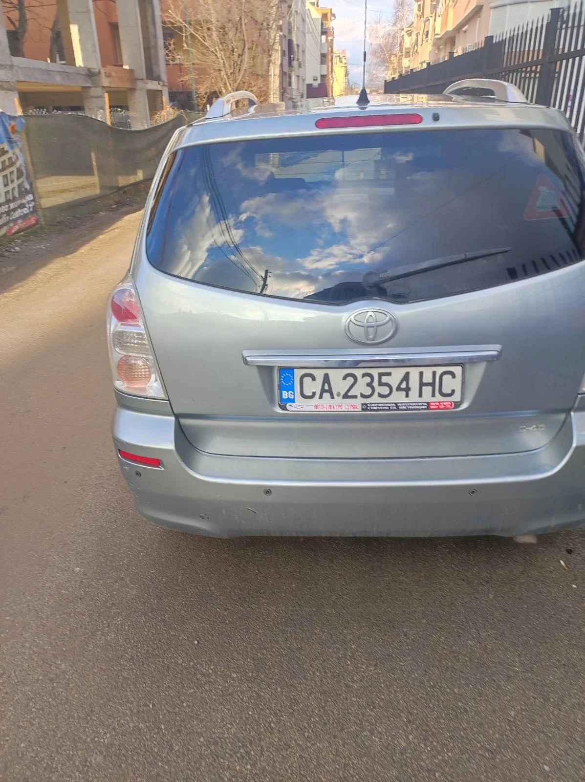 Toyota Corolla verso 2.2 D-4D - изображение 5