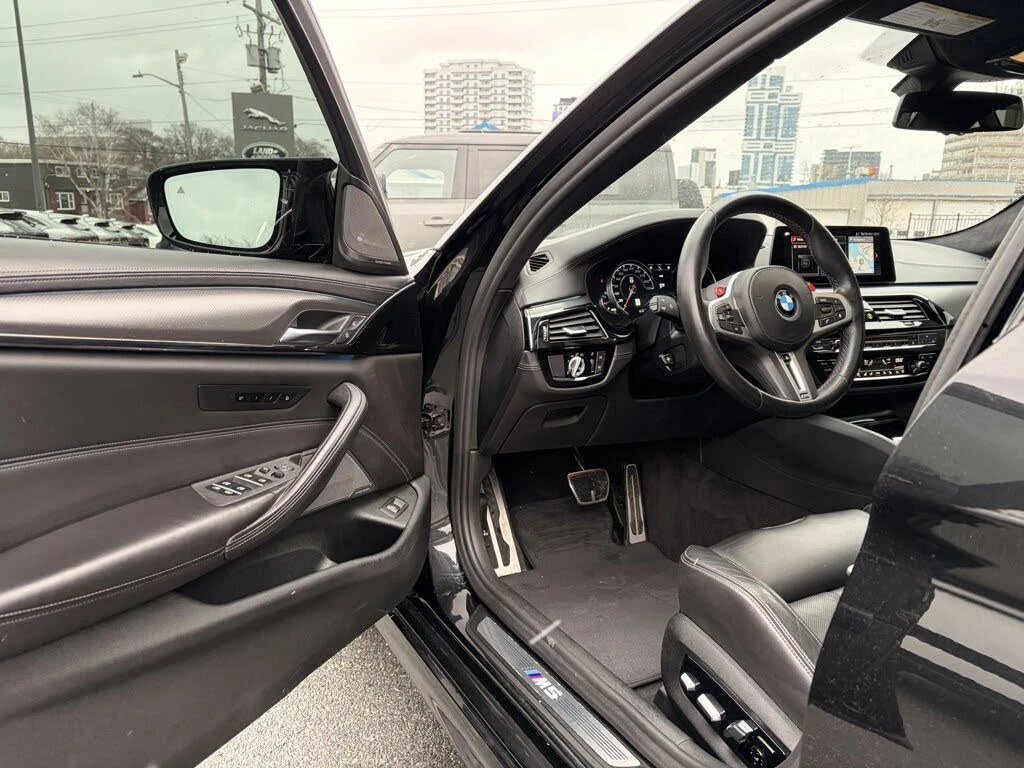 BMW M5 XDRIVE * LED * ПОДГРЕВ * CAMERA * NAVI * PANO  - изображение 9