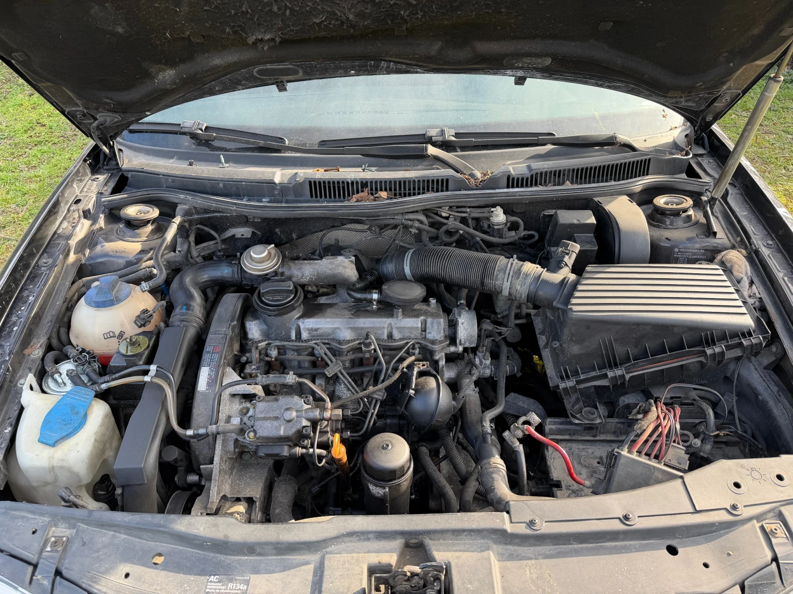 VW Golf 1.9 90 ALH цял за части, снимка 5 - Автомобили и джипове - 53953516