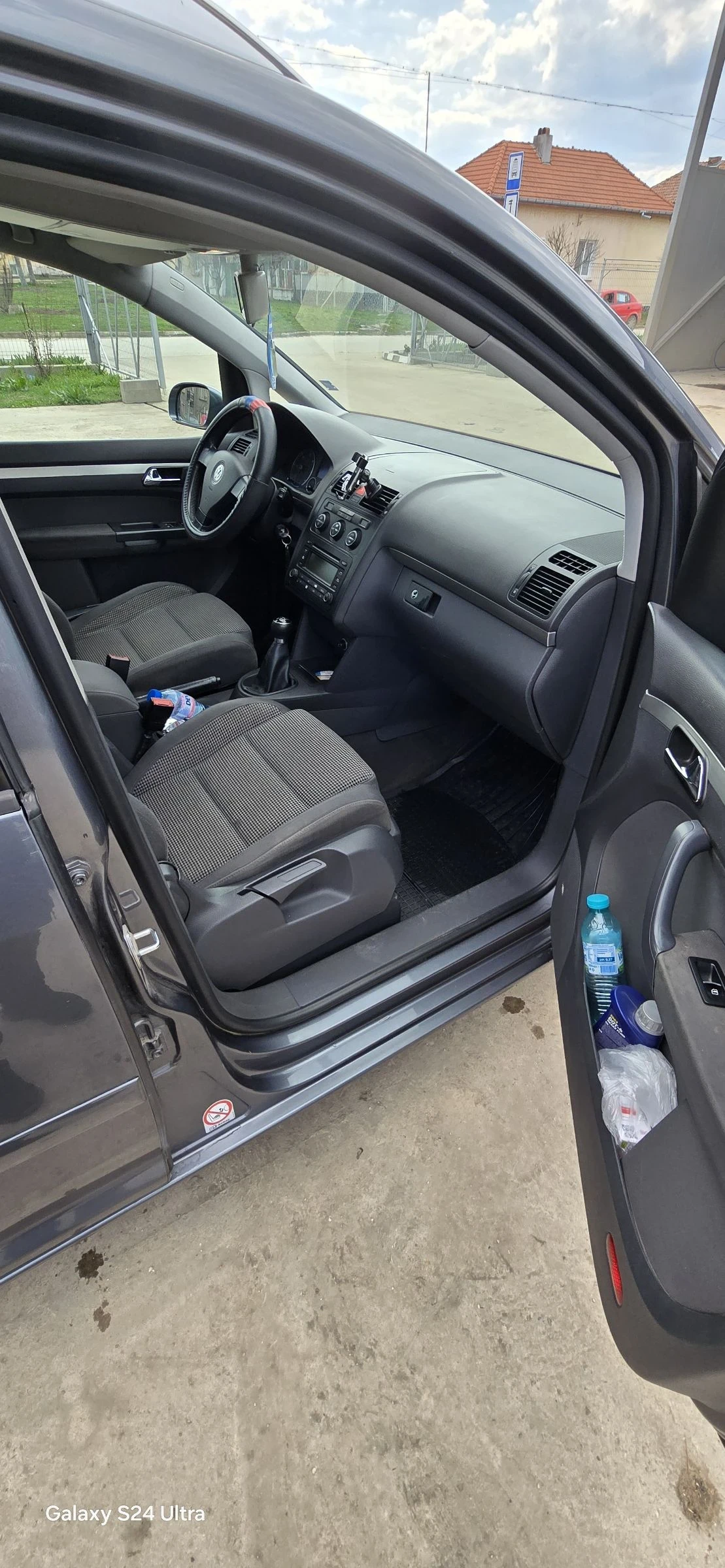 VW Touran, снимка 9 - Автомобили и джипове - 53989205