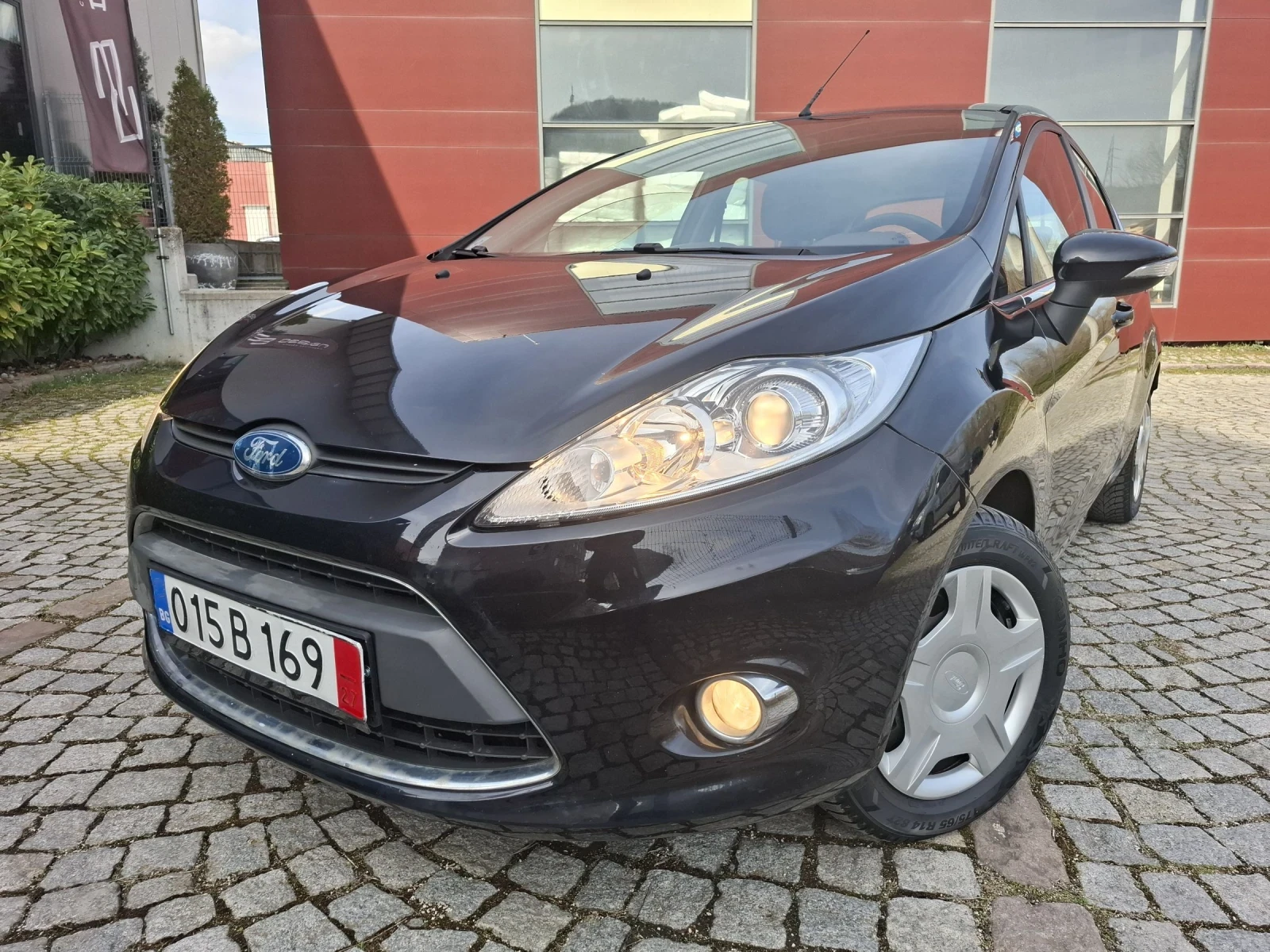 Ford Fiesta 1.25I * TITANIUM* 100% REALNI KILOMETRI* TOP* 