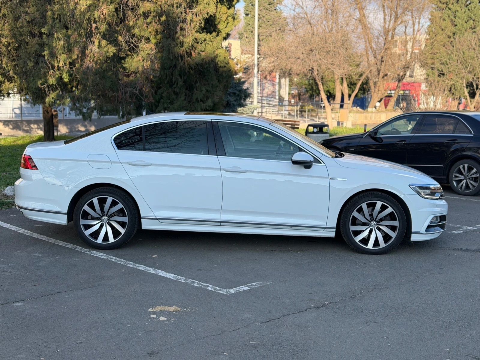 VW Passat R-LINE, 4MOTION, снимка 4 - Автомобили и джипове - 54033804